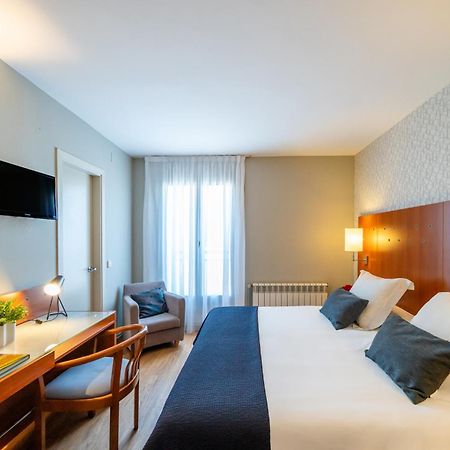 Hotel J. Balmes Vic Exterior foto