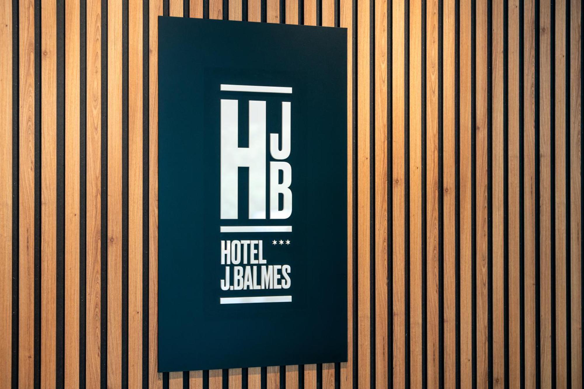 Hotel J. Balmes Vic Exterior foto