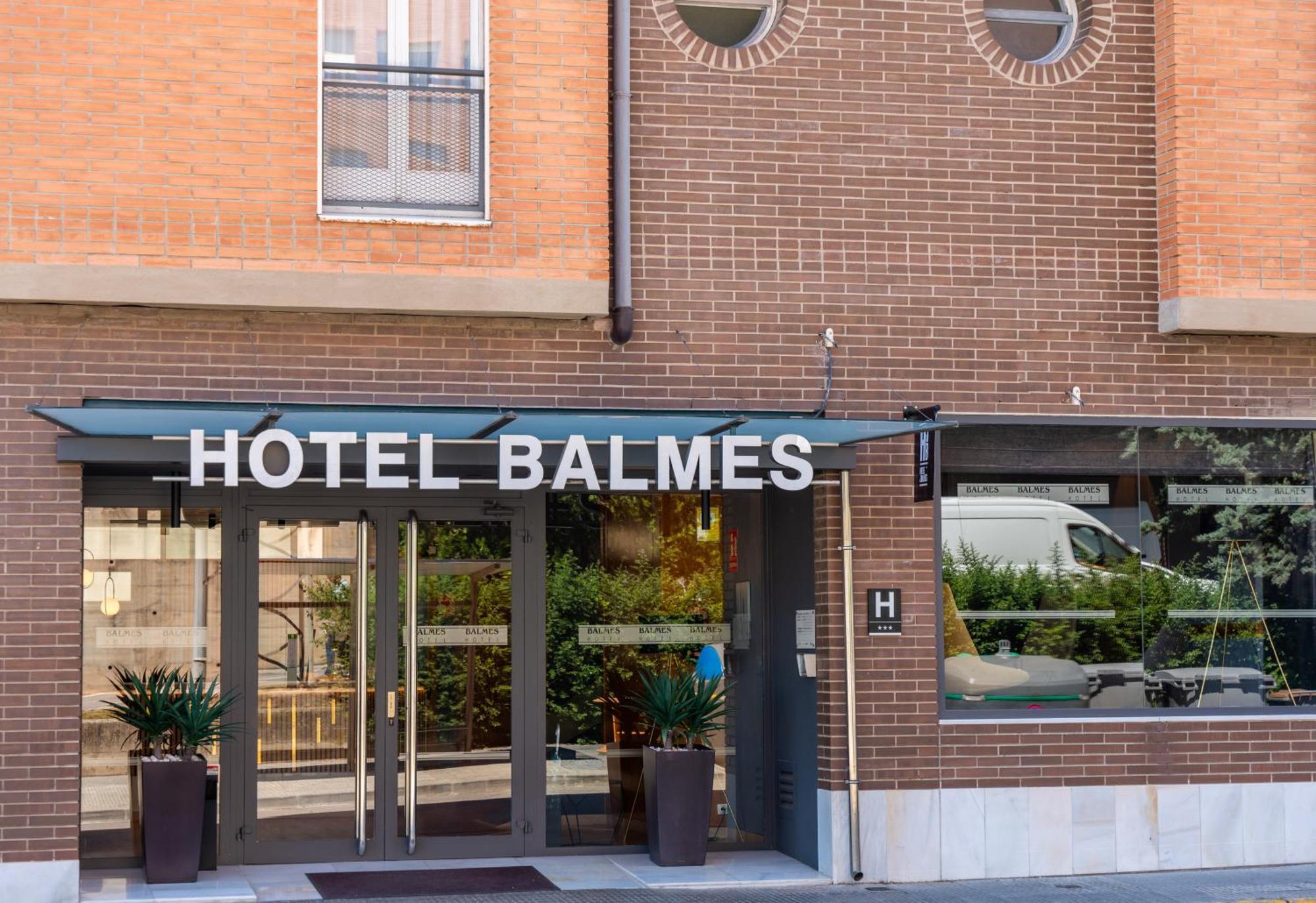 Hotel J. Balmes Vic Exterior foto