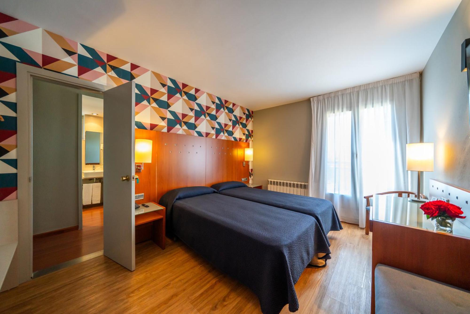 Hotel J. Balmes Vic Exterior foto