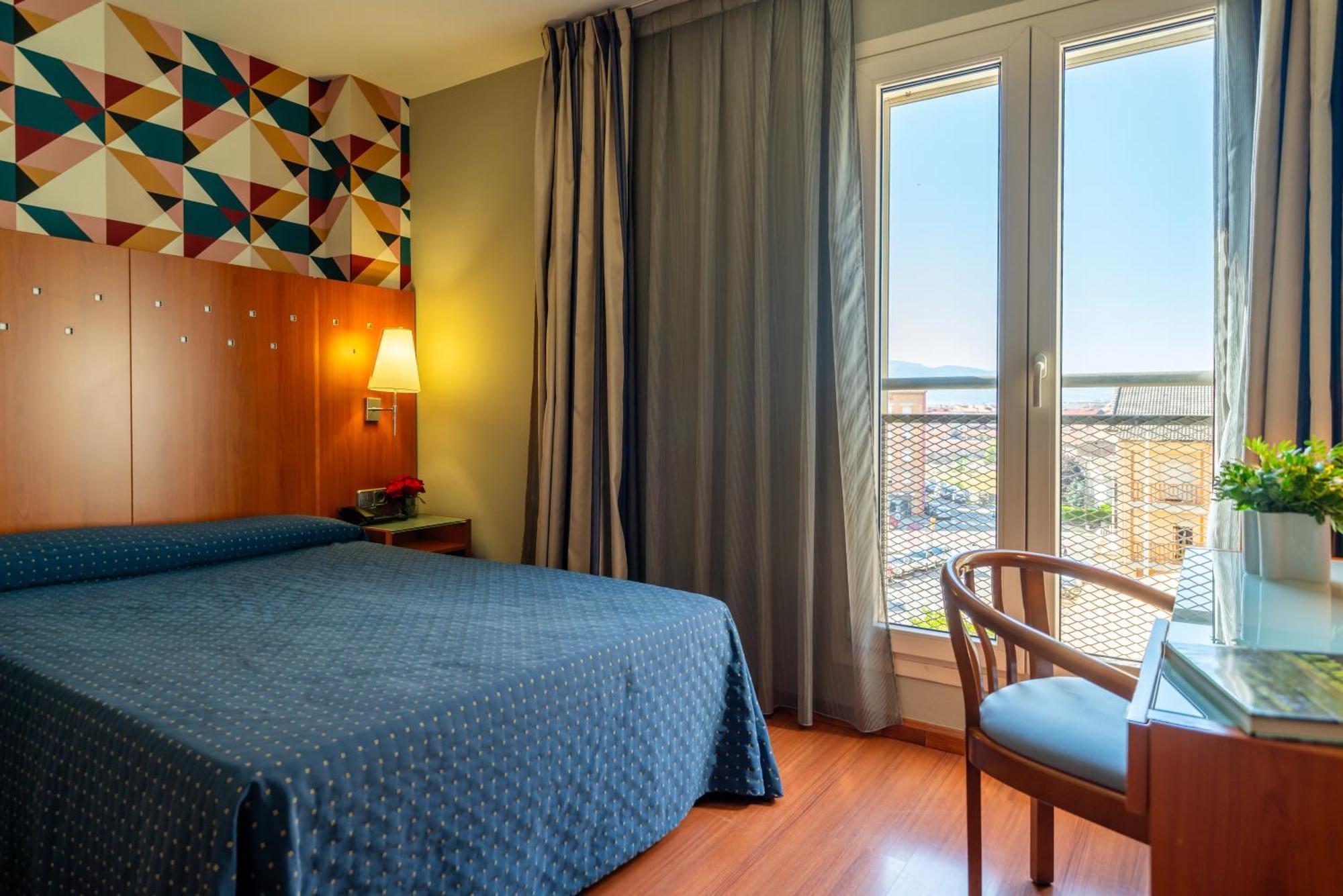 Hotel J. Balmes Vic Exterior foto