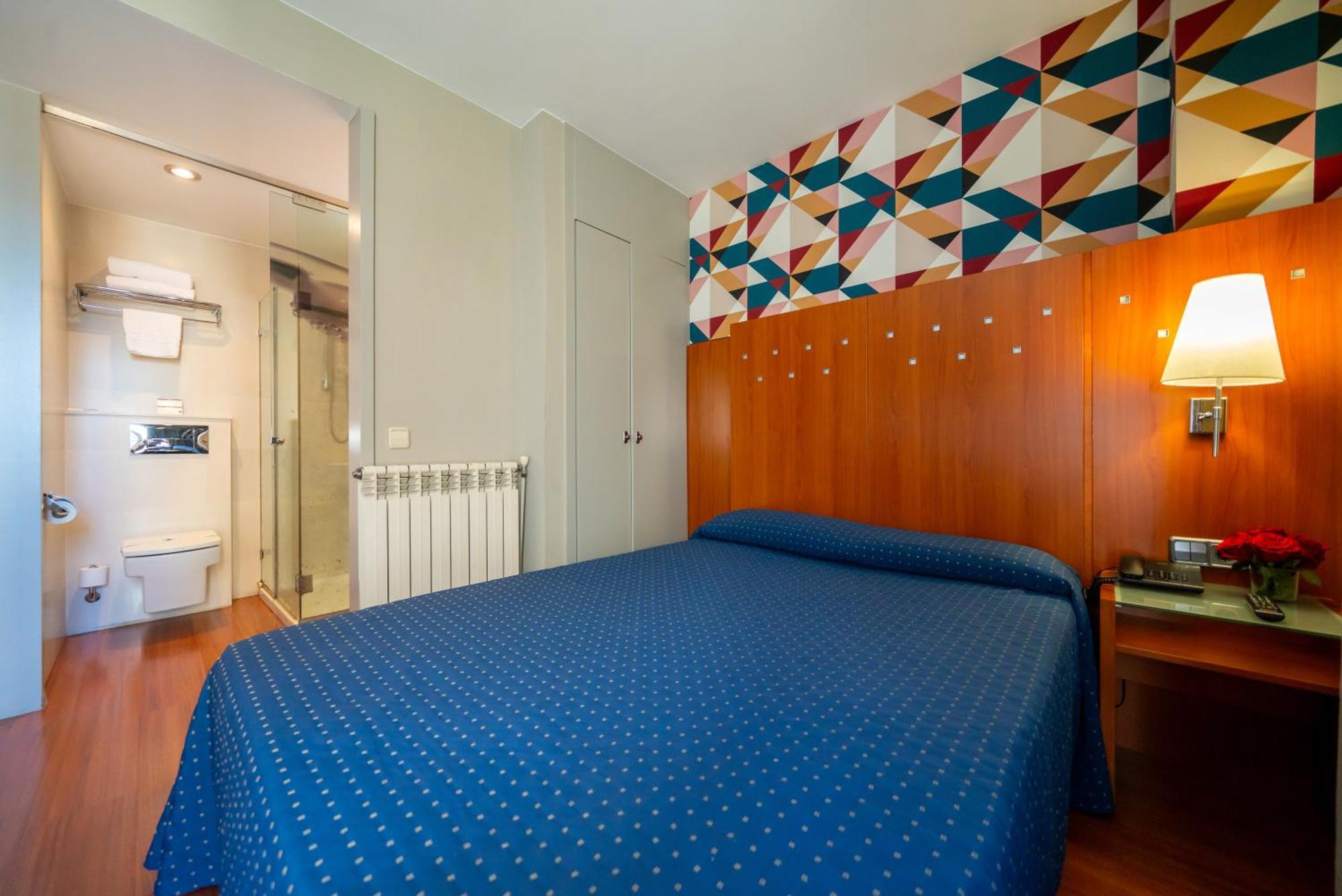 Hotel J. Balmes Vic Exterior foto