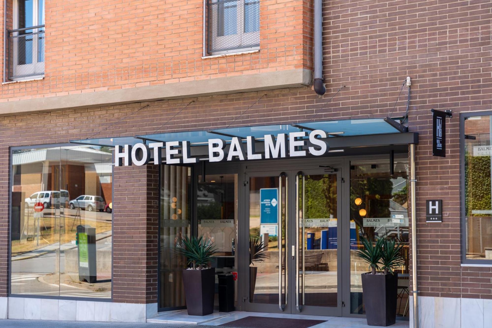 Hotel J. Balmes Vic Exterior foto