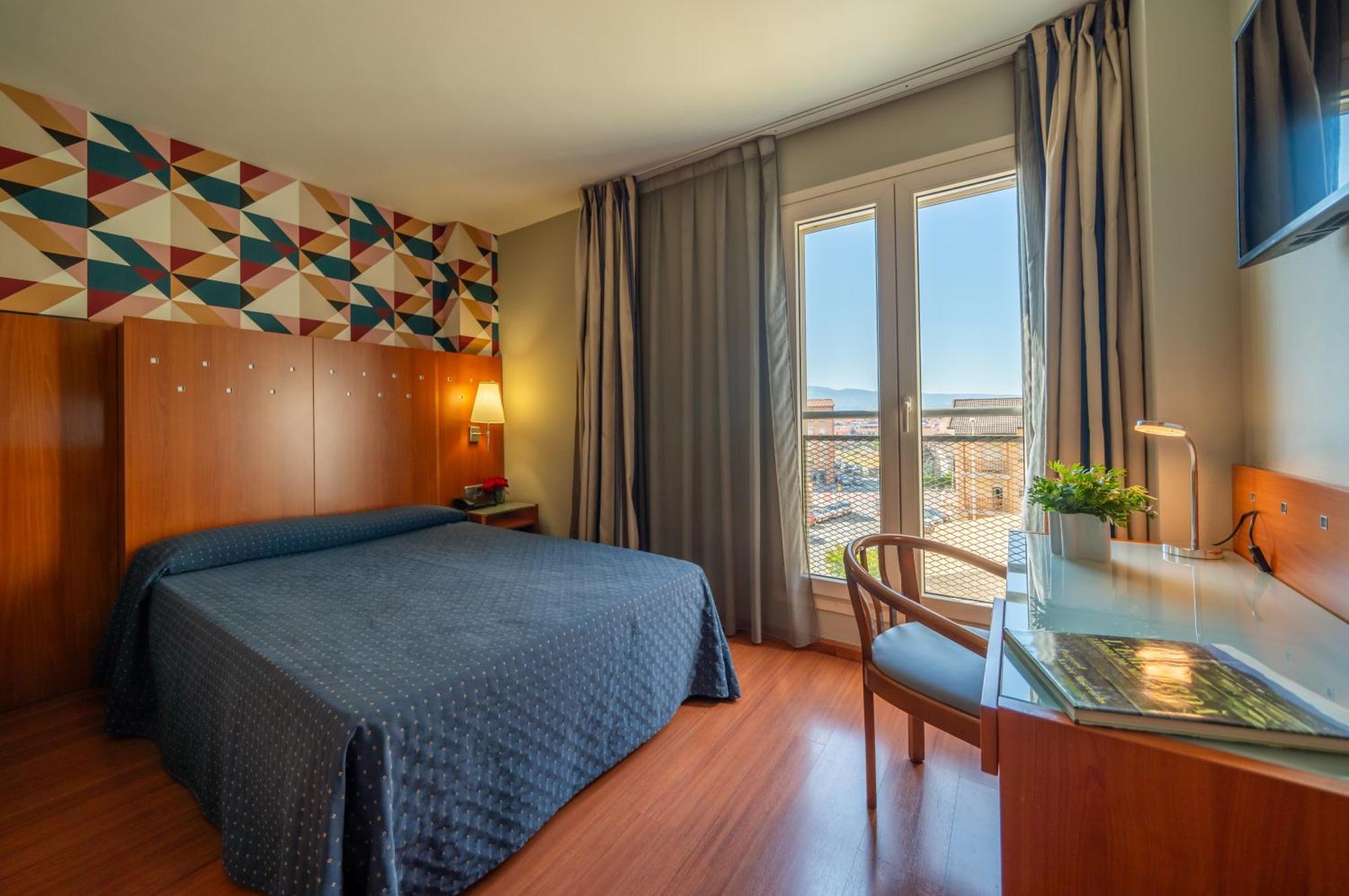 Hotel J. Balmes Vic Exterior foto