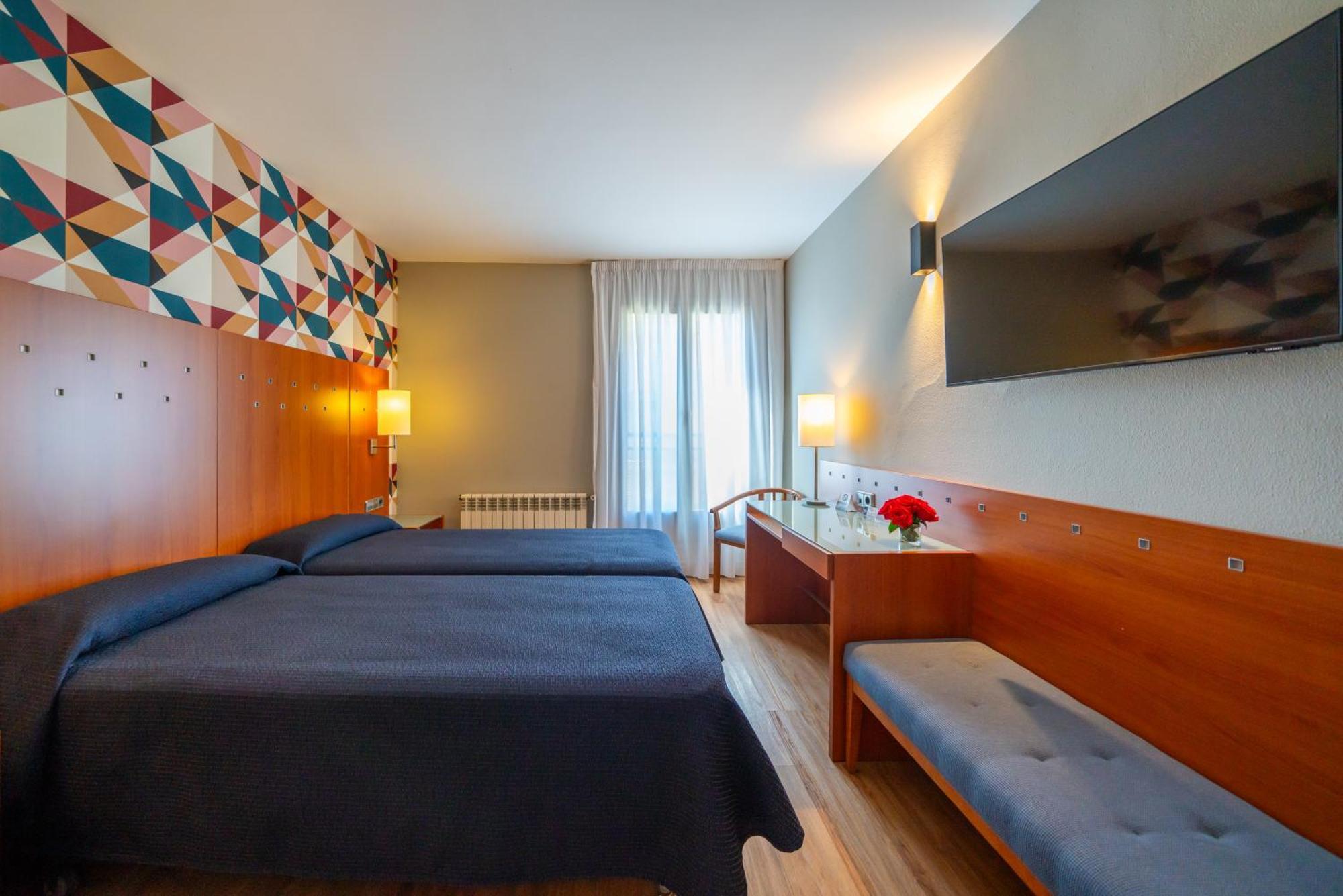 Hotel J. Balmes Vic Exterior foto