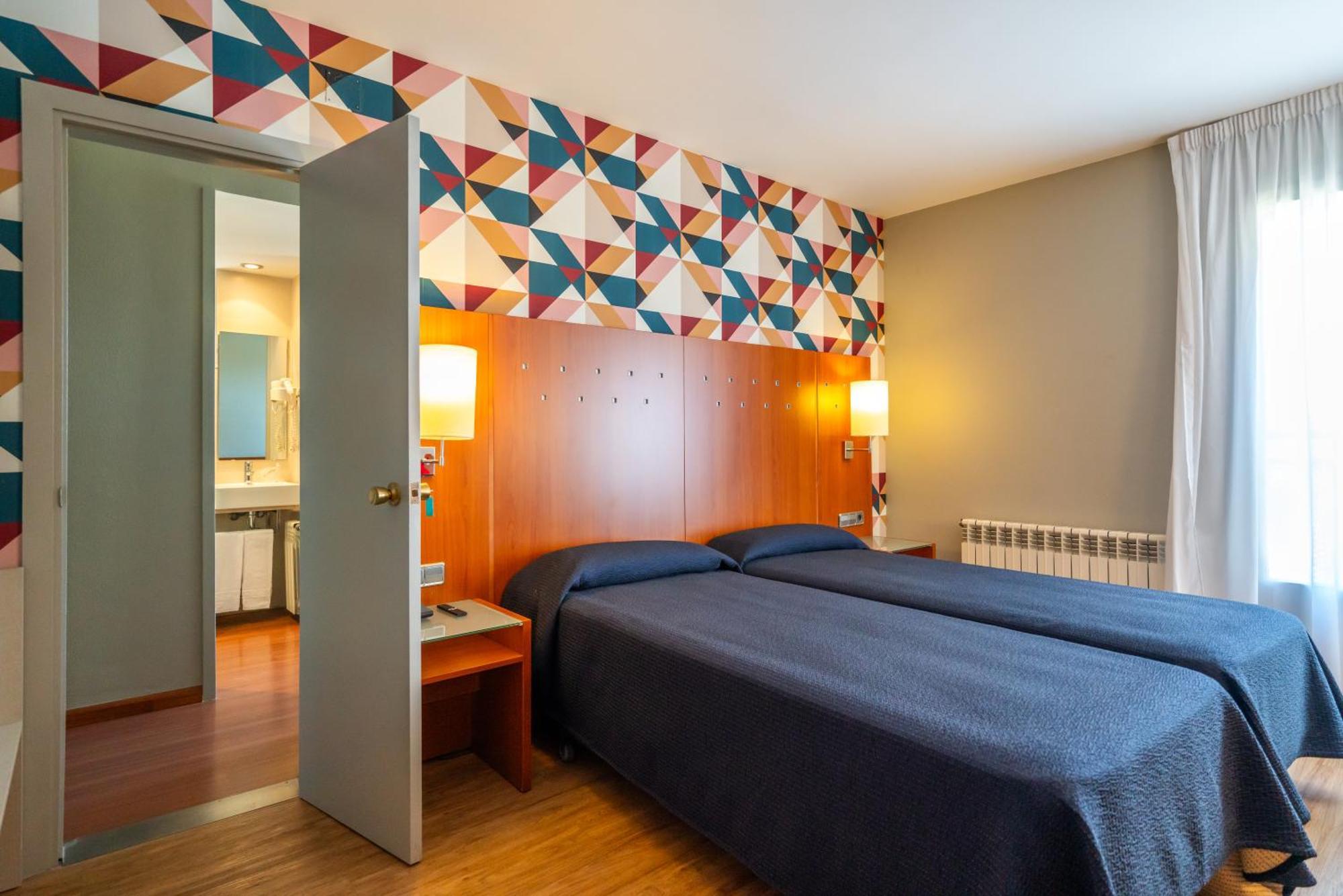 Hotel J. Balmes Vic Exterior foto